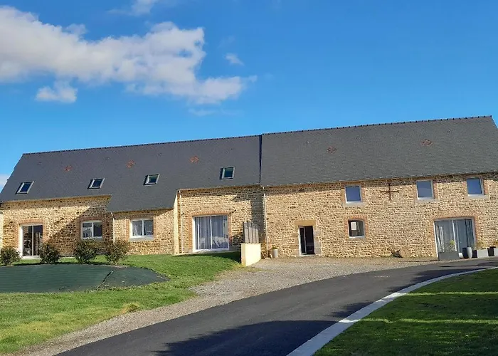 La Grange Aux Abeilles 3 *